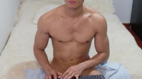 Snapshot of stylish_men chatting on 10/16/25, 07:04 stylish men online show from 10/16/25, 07:04