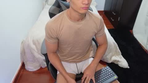 Snapshot of stylish_men chatting on 10/27/25, 11:14 stylish men online show from 10/27/25, 11:14