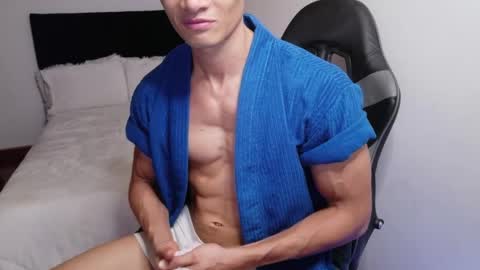 Snapshot of stylishman01 chatting on 05/29/26, 09:13 stylish man online show from 05/29/26, 09:13