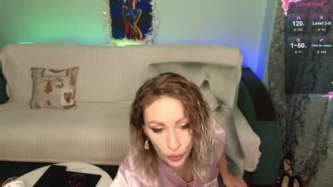 Su4e4ka555 online show from 01/06/25, 01:52