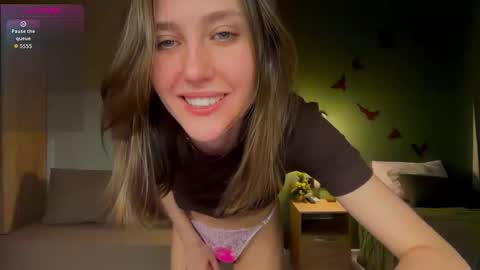 LINA online show from 12/14/25, 01:16