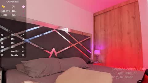 Snapshot of su_ssie chatting on 11/13/25, 10:08 su_ssie online show from 11/13/25, 10:08