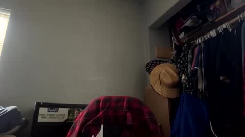 suavecito67 online show from 11/27/25, 03:58