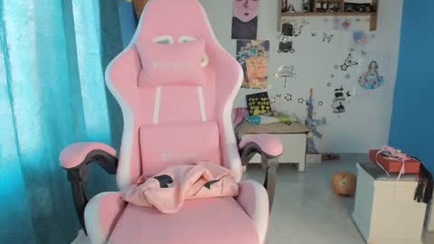 sub_nezuko_69 online show from 01/11/25, 07:49