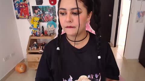 sub_nezuko_69 online show from 09/10/25, 03:56