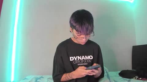 Snapshot of submissive_boyy_ chatting on 01/25/25, 02:03 nico online show from 01/25/25, 02:03