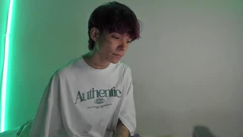 Snapshot of submissive_boyy_ chatting on 10/01/25, 06:25 nico online show from 10/01/25, 06:25