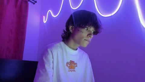 Snapshot of submissive_boyy_ chatting on 12/02/25, 05:08 nico online show from 12/02/25, 05:08