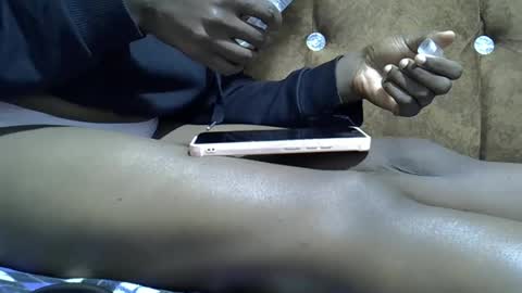 submissive_slut001 online show from 01/12/25, 10:22