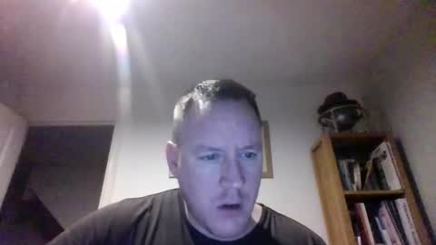 Snapshot of subpig84 chatting on 03/04/26, 11:22 Sub Male online show from 03/04/26, 11:22