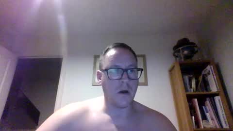Snapshot of subpig84 chatting on 03/12/26, 11:11 Sub Male online show from 03/12/26, 11:11