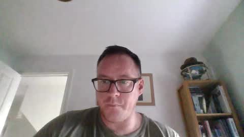 Snapshot of subpig84 chatting on 03/13/26, 04:57 Sub Male online show from 03/13/26, 04:57