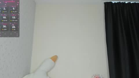 Chloe online show from 10/13/25, 01:00