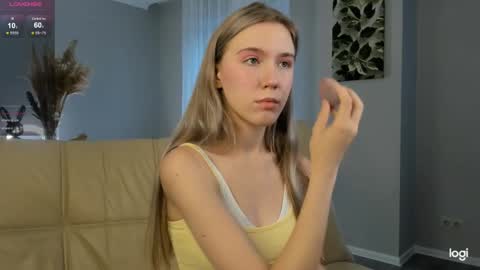 Snapshot of succubelle chatting on 10/01/25, 06:41 Eda online show from 10/01/25, 06:41