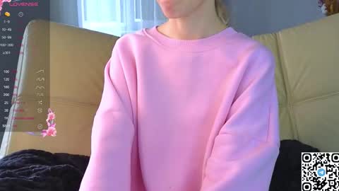 Snapshot of succubelle chatting on 10/27/25, 06:06 Eda online show from 10/27/25, 06:06