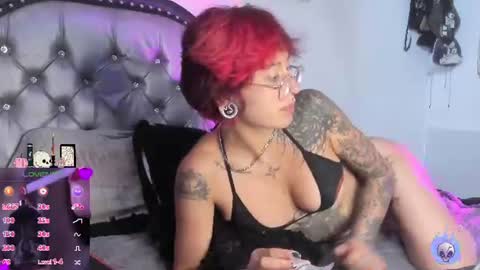 Snapshot of succubus_girl_ chatting on 07/01/26, 02:51 Alexy online show from 07/01/26, 02:51
