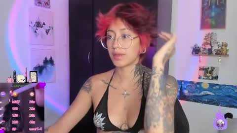 Snapshot of succubus_girl_ chatting on 07/14/26, 01:50 Alexy online show from 07/14/26, 01:50