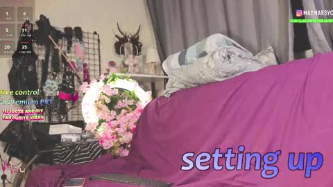 Snapshot of succubus_room chatting on 06/06/26, 11:20 May online show from 06/06/26, 11:20