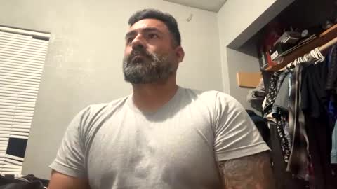 Snapshot of sucio72 chatting on 09/26/25, 02:26 Sucio online show from 09/26/25, 02:26