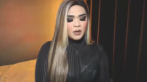 Snapshot of suckablecockoffreya chatting on 12/08/24, 06:17 JADE ELYSE online show from 12/08/24, 06:17