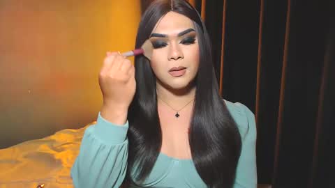 Snapshot of suckablecockoffreya chatting on 12/26/24, 11:43 JADE ELYSE online show from 12/26/24, 11:43