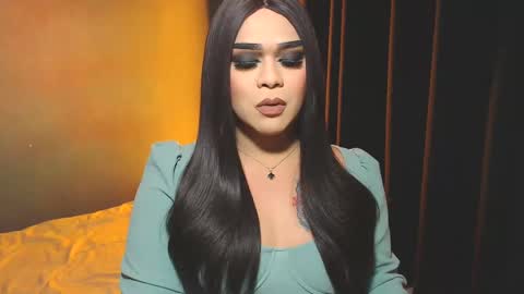 Snapshot of suckablecockoffreya chatting on 12/27/24, 09:28 JADE ELYSE online show from 12/27/24, 09:28