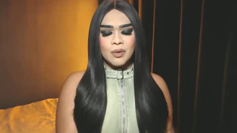 Snapshot of suckablecockoffreya chatting on 12/28/24, 12:13 JADE ELYSE online show from 12/28/24, 12:13