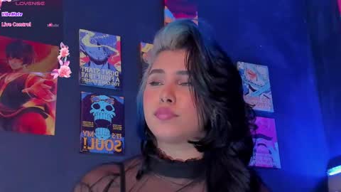 Snapshot of sucubo_69_ chatting on 12/20/24, 11:00 Rouss online show from 12/20/24, 11:00