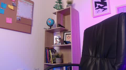 Andrea online show from 12/09/24, 06:25