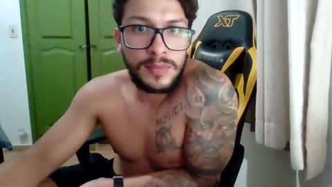 Snapshot of suetsemsay chatting on 12/21/24, 03:14 suetsemsay online show from 12/21/24, 03:14