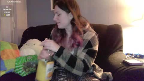 Snapshot of sufferbunny chatting on 02/27/25, 01:49 Nikki Sabel online show from 02/27/25, 01:49
