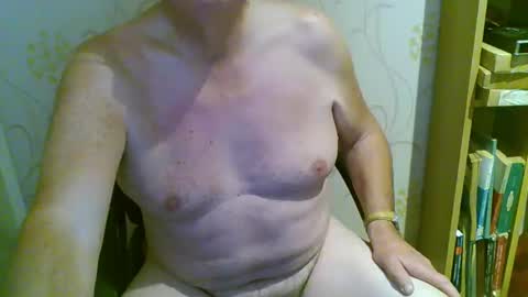 suffolkboy4 online show from 11/19/25, 10:54