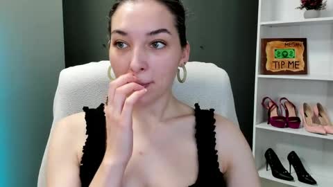 Megan online show from 05/27/26, 06:54