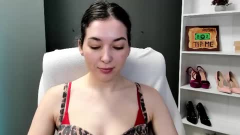 Snapshot of sugar_xmegan chatting on 06/19/26, 07:01 Megan online show from 06/19/26, 07:01