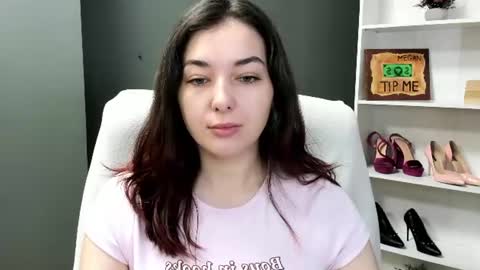 Snapshot of sugar_xmegan chatting on 06/22/26, 06:43 Megan online show from 06/22/26, 06:43
