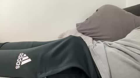 Snapshot of sugarbaby0421 chatting on 10/27/25, 03:05 sugarbaby0421 online show from 10/27/25, 03:05