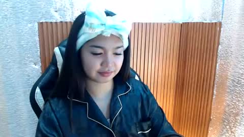 Sugar online show from 01/10/25, 05:34