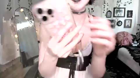 Ella online show from 07/08/26, 01:26