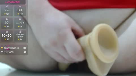 kira online show from 09/26/25, 10:41