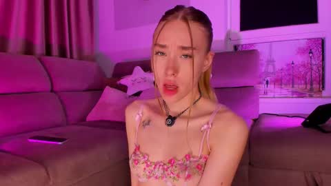sugarskye online show from 12/20/25, 06:37
