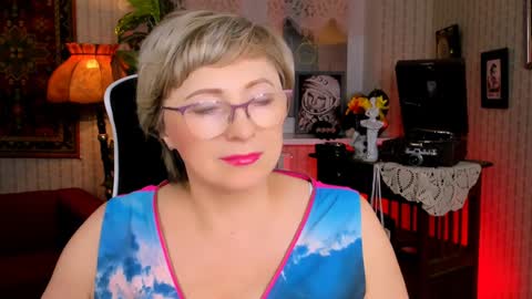 Vivien online show from 12/05/24, 01:06
