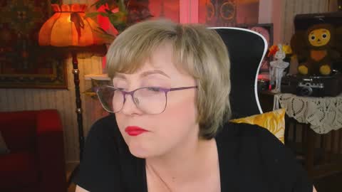 Vivien online show from 12/11/24, 03:26
