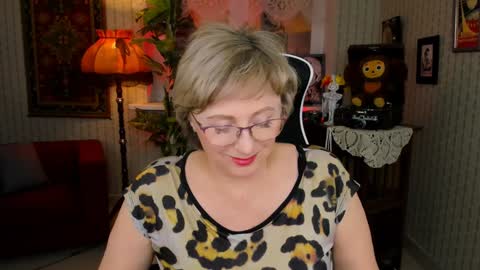 Vivien online show from 12/12/24, 04:21