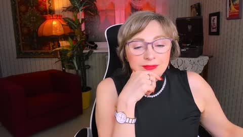 Vivien online show from 01/25/25, 06:13