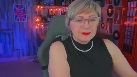 Vivien online show from 02/13/25, 01:15