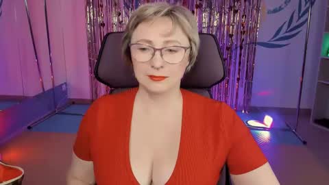 Vivien online show from 02/28/25, 01:14