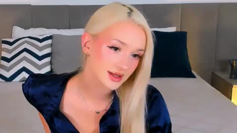 sugarwhisper online show from 09/12/25, 03:34