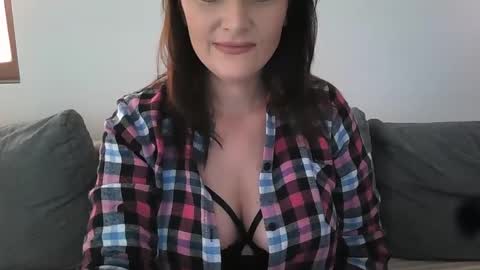 Snapshot of sugaryasmin chatting on 12/14/24, 10:34 SugarYas online show from 12/14/24, 10:34