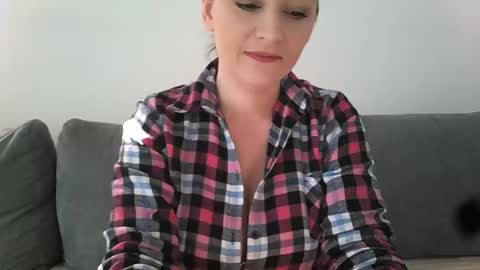 Snapshot of sugaryasmin chatting on 02/25/25, 09:31 SugarYas online show from 02/25/25, 09:31