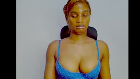 Ivy online show from 09/18/25, 09:28